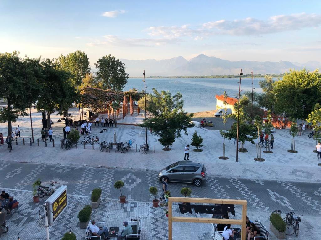 Hotel Shkodra Lake Široka エクステリア 写真