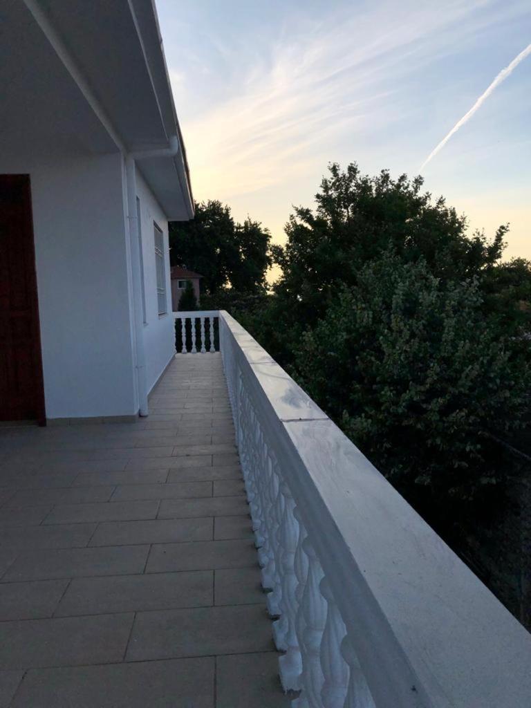 Hotel Shkodra Lake Široka エクステリア 写真