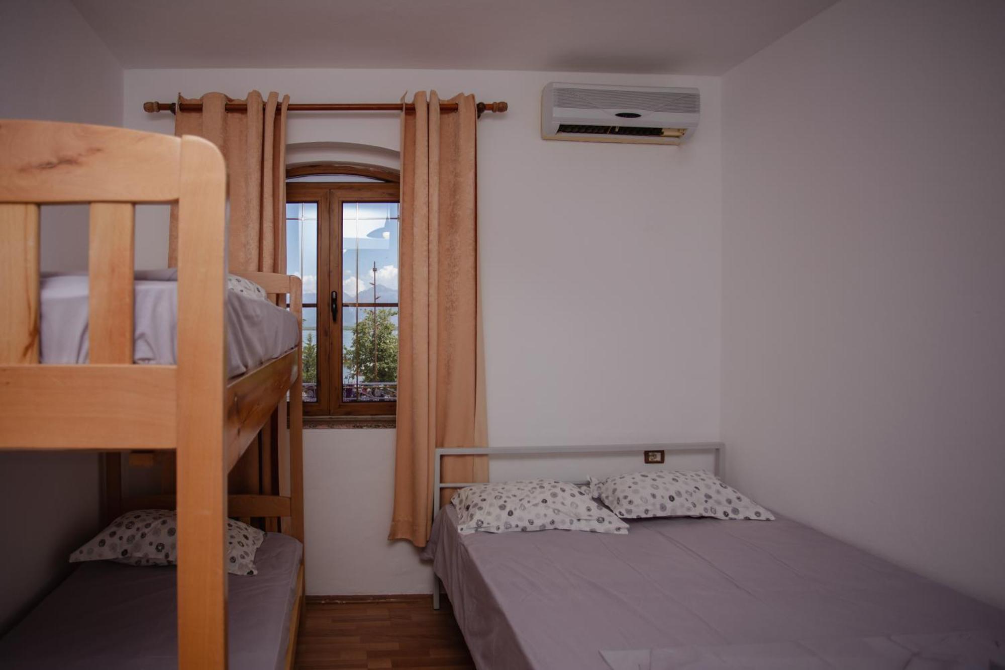 Hotel Shkodra Lake Široka エクステリア 写真