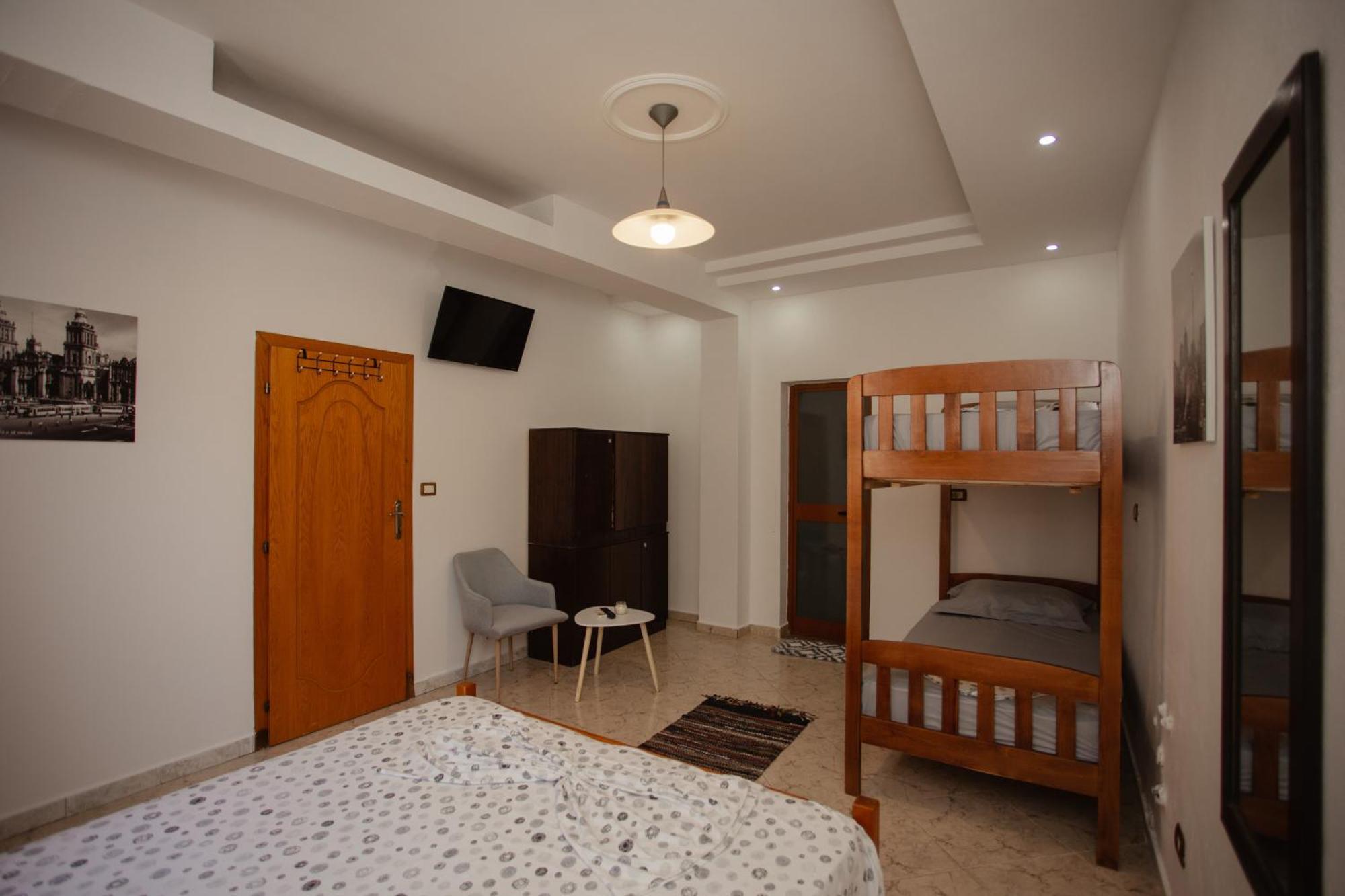 Hotel Shkodra Lake Široka エクステリア 写真