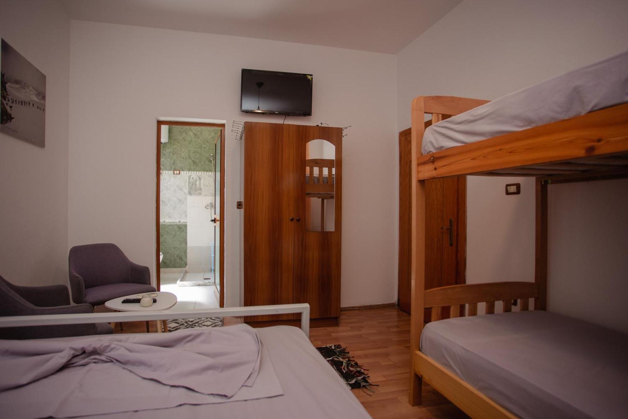 Hotel Shkodra Lake Široka エクステリア 写真
